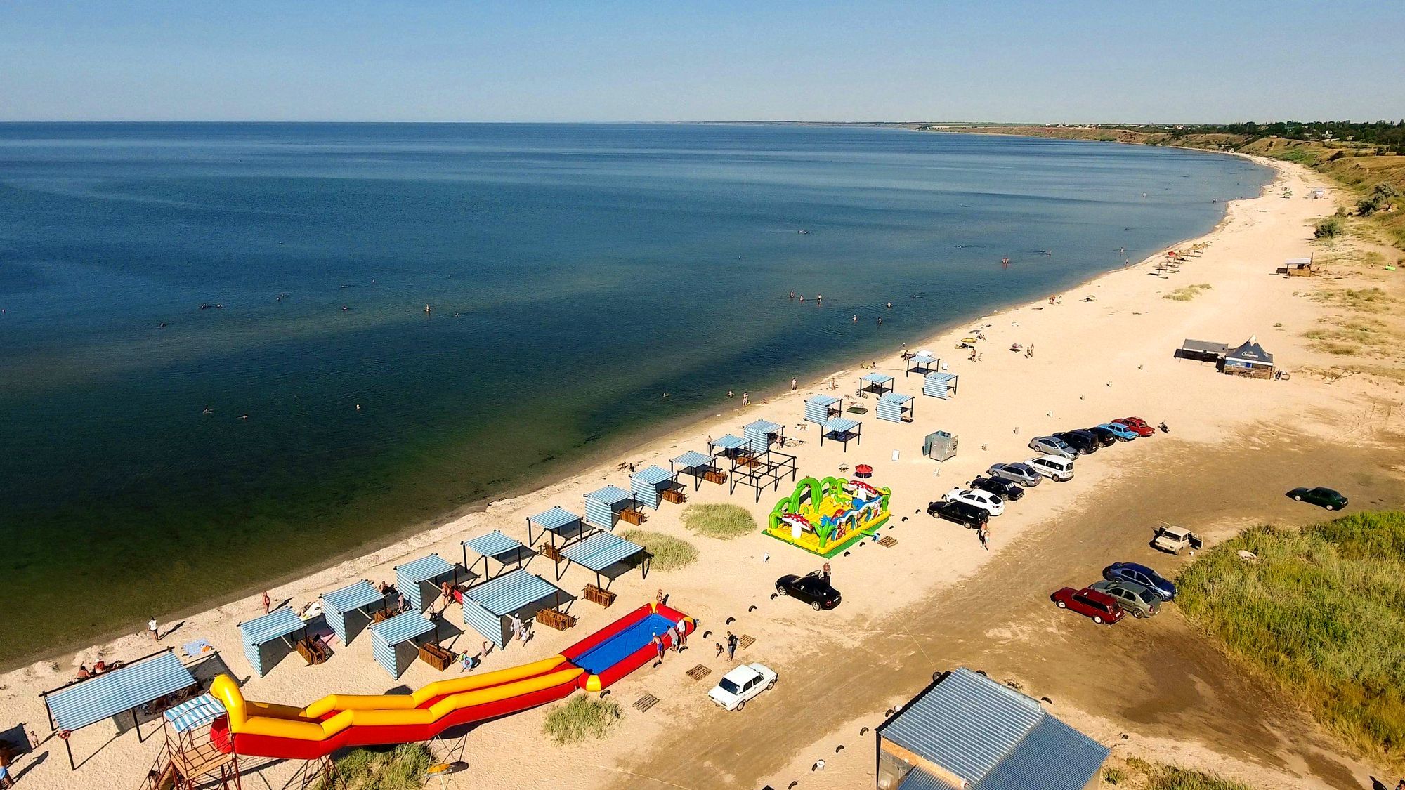 Дедеркой фото пляжа и набережной